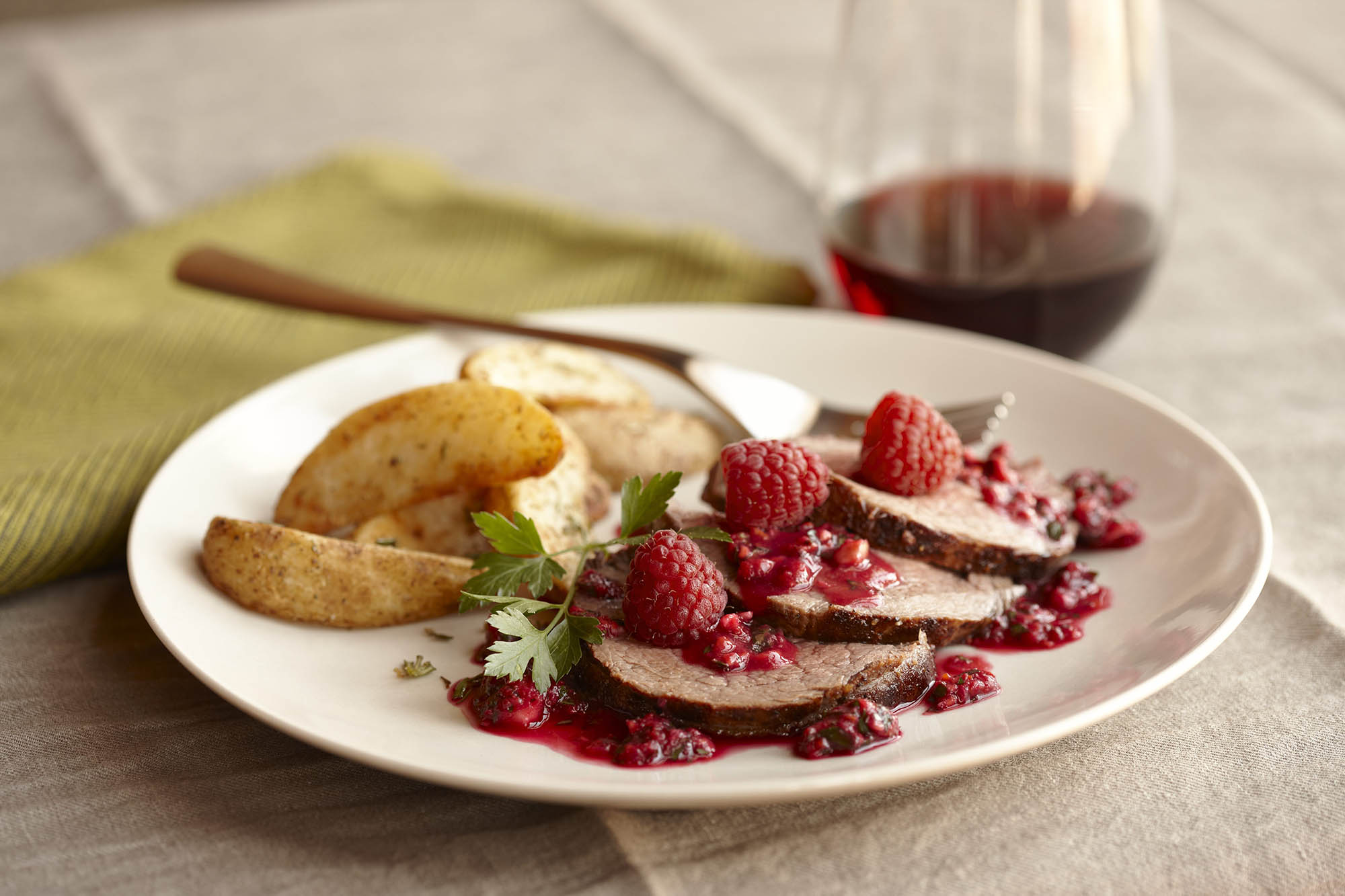 Beef tenderloin with raspberry chimichurri 