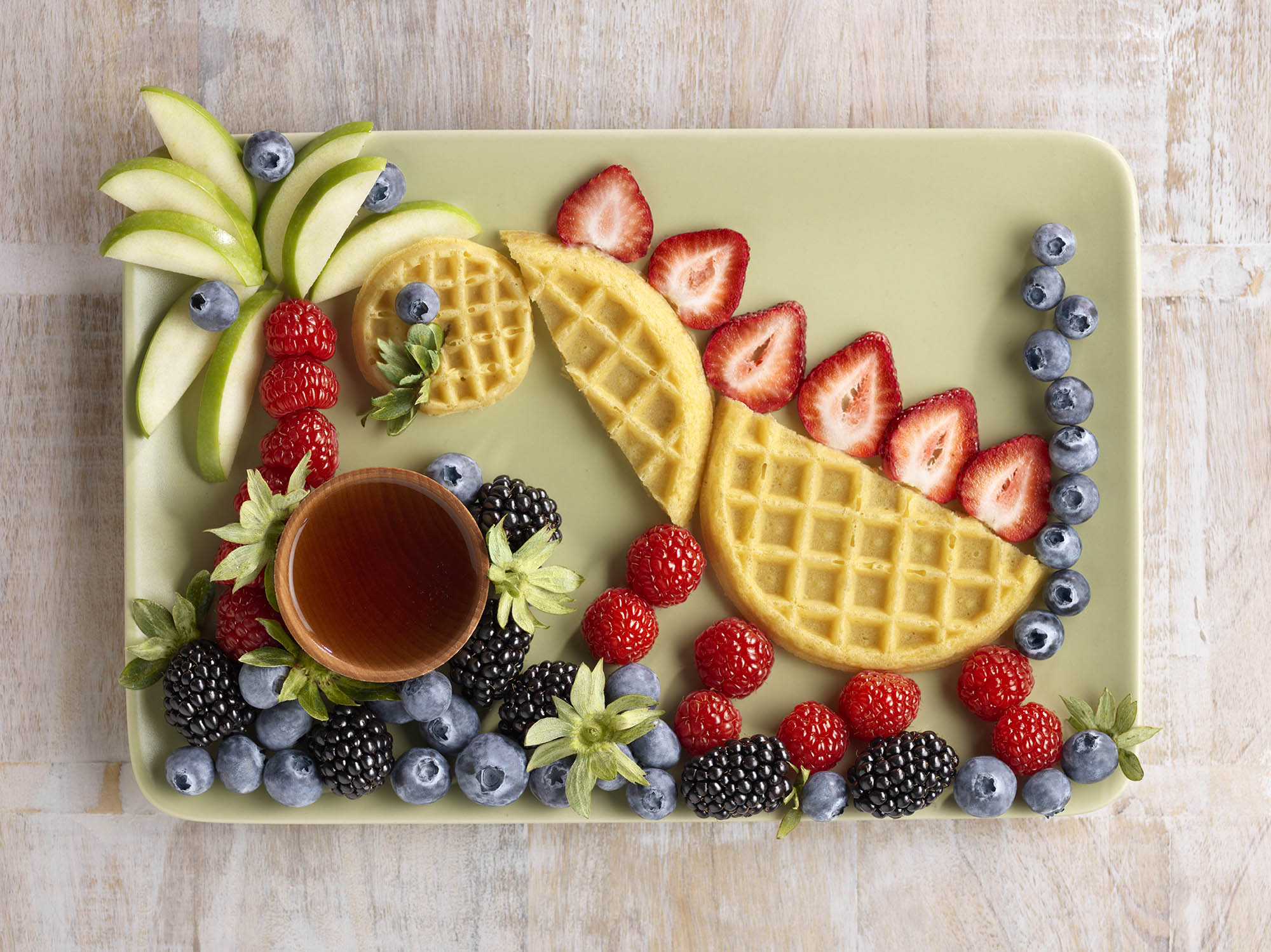 pretend play kitchen dessert Crochet waffle with wild berries and cream amigurumi food fruit breakfast restaurant forest berries