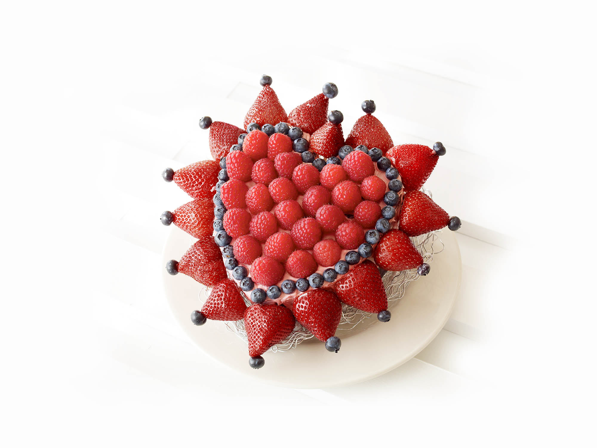 Mixed berry heart-shaped cake 