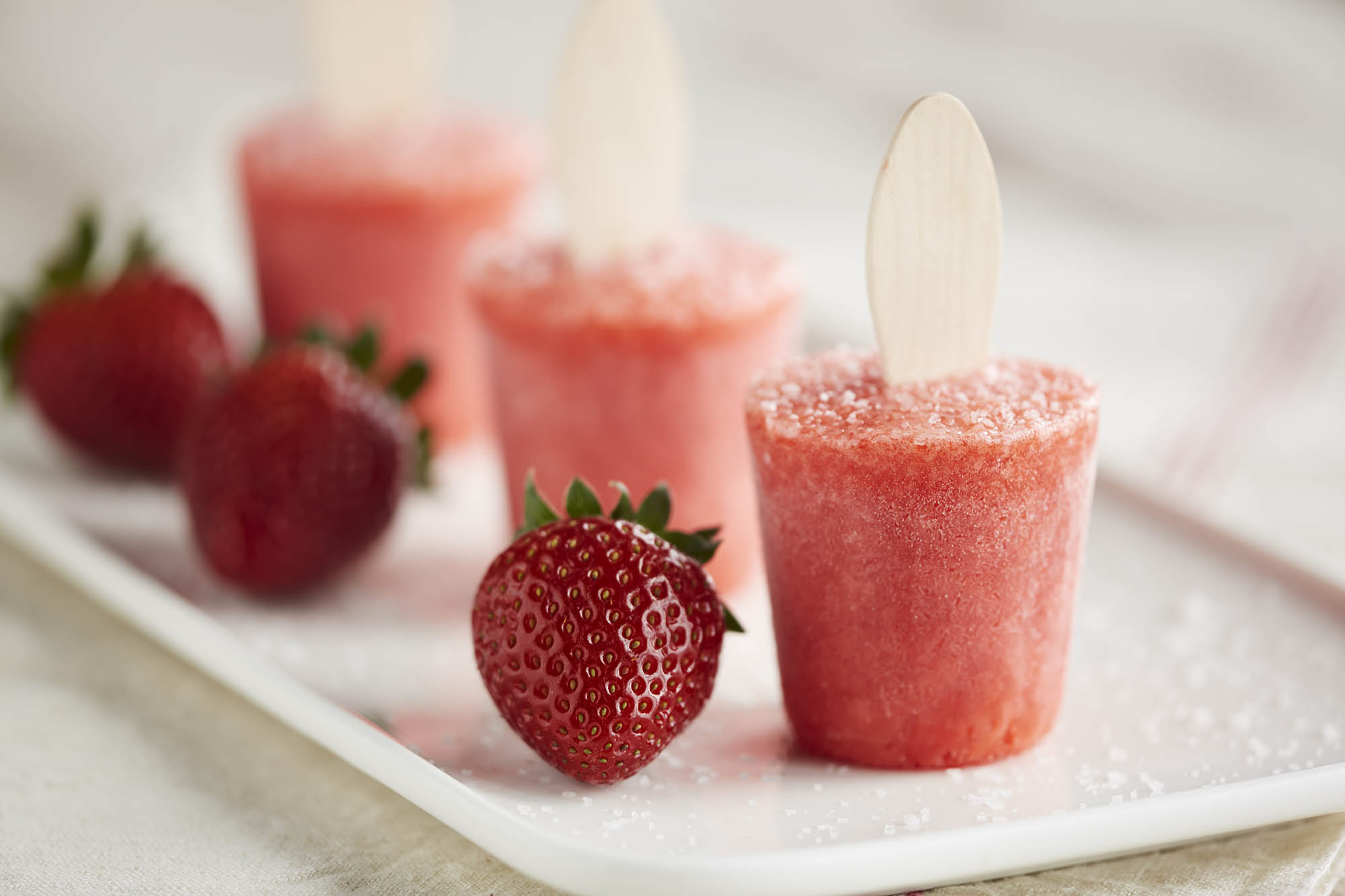 Refreshing Strawberry Margarita Ice Pops - Deliciously Marta