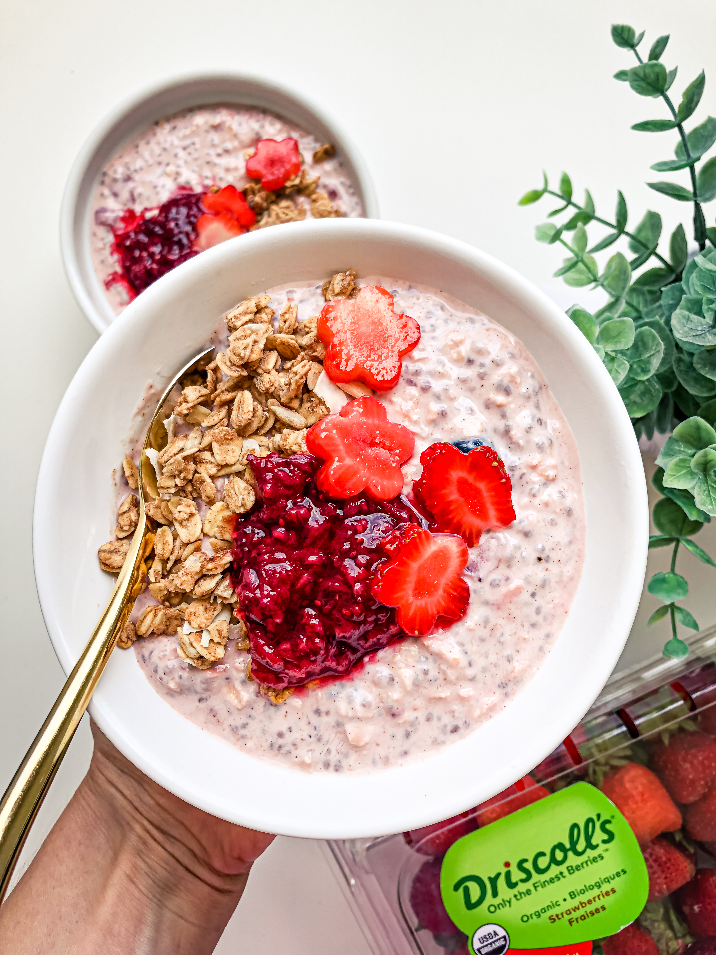 Organic Strawberry Overnight Oats