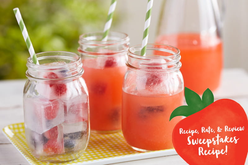 Fresh Strawberry Lemonade with Berry Ice Cubes